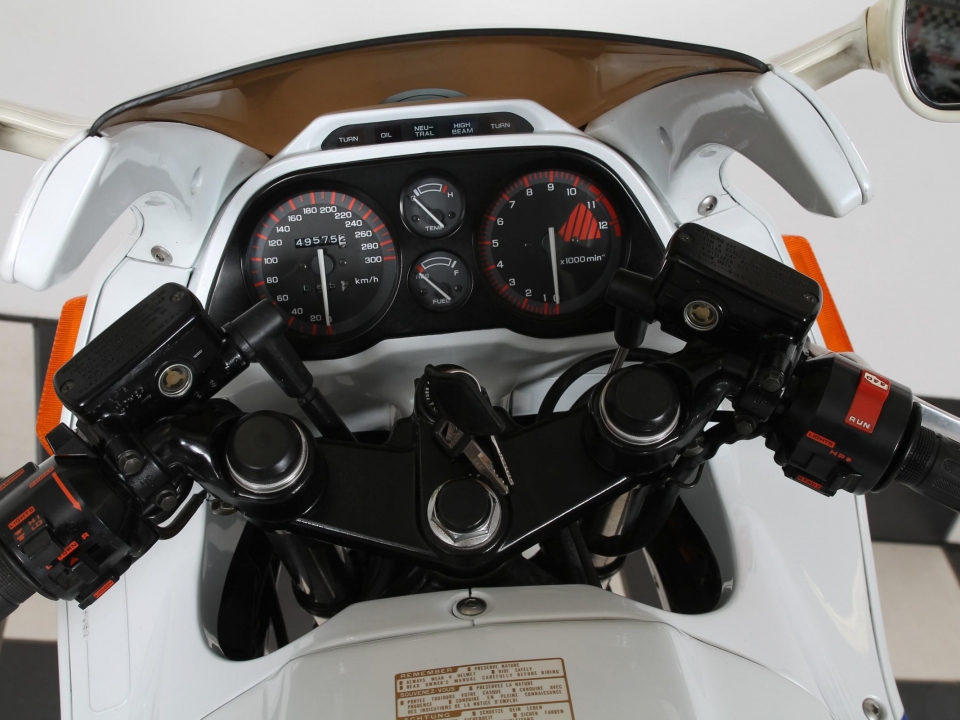 Honda CBR 1000 F
