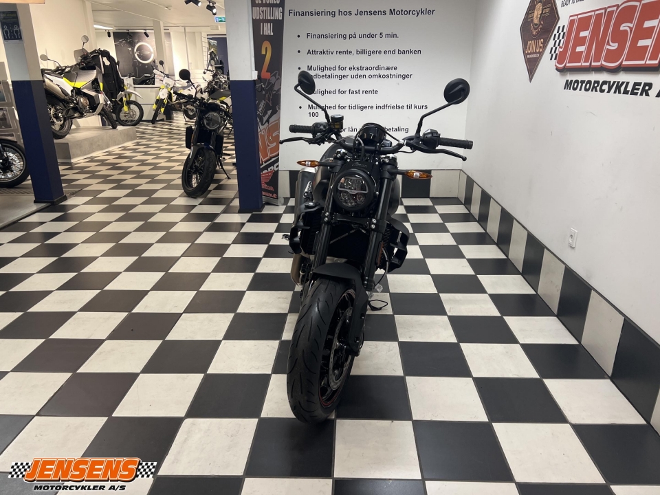 Indian FTR 1200