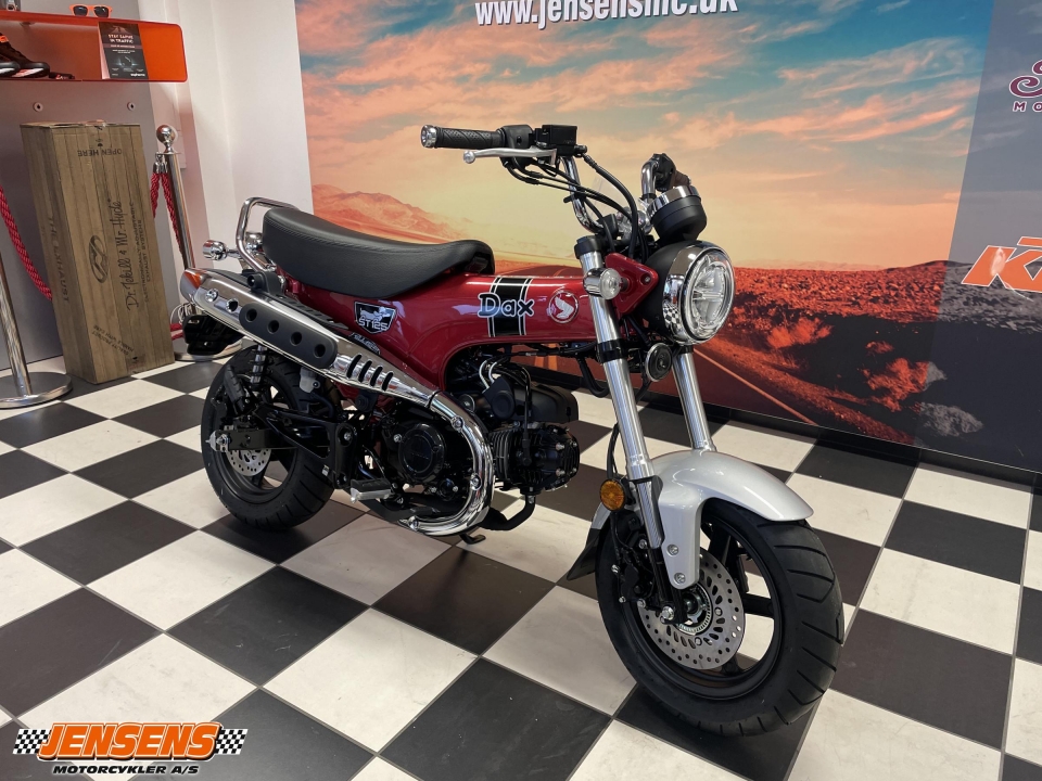 Honda ST 125 Dax