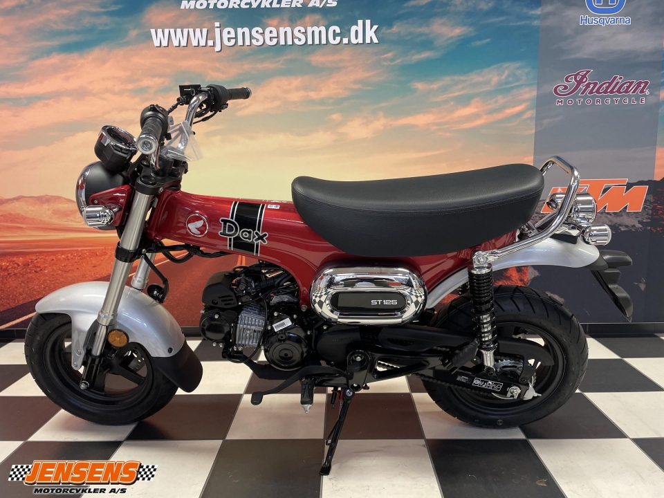 Honda ST 125 Dax