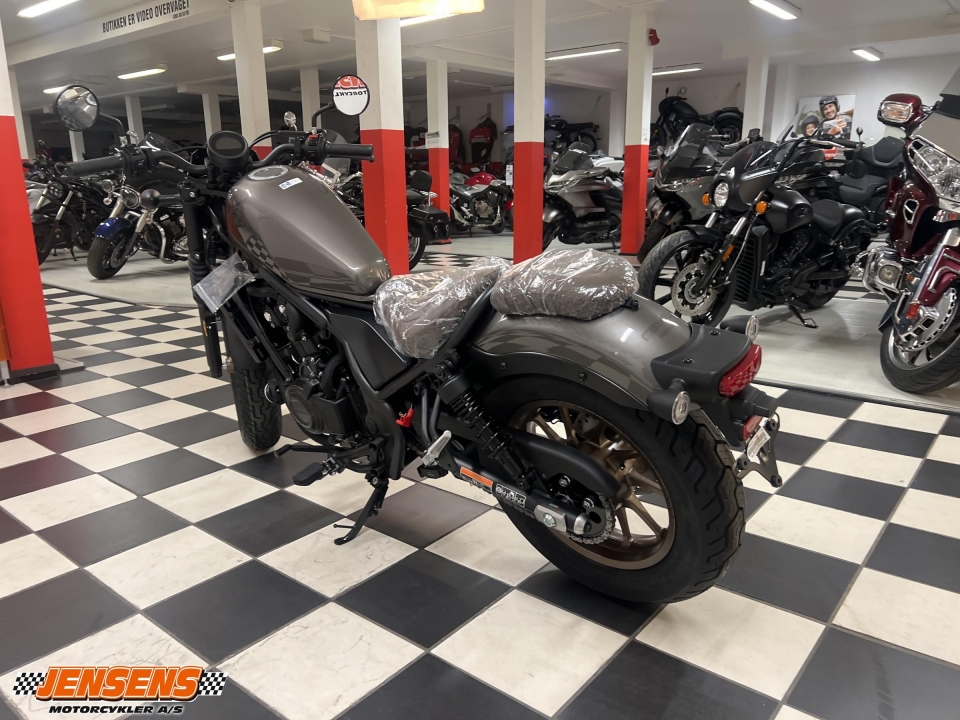 Honda CMX 500 Rebel S