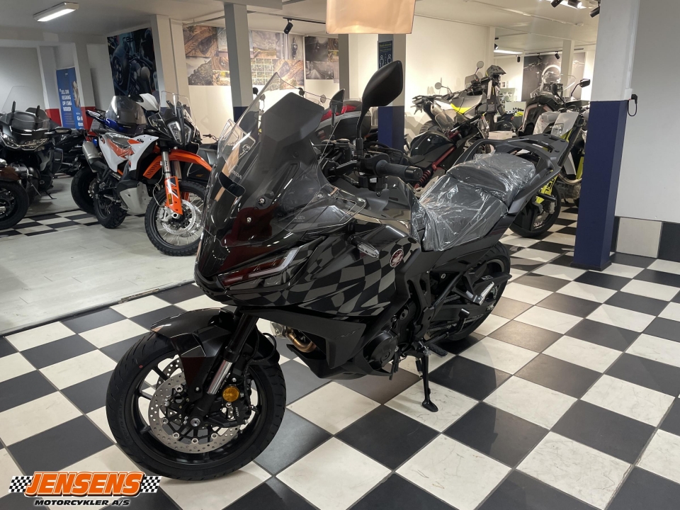 Honda NT 1100 D