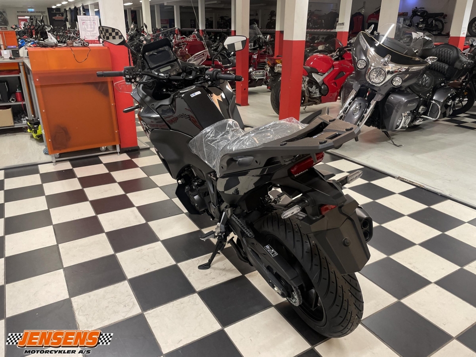 Honda NT 1100 D