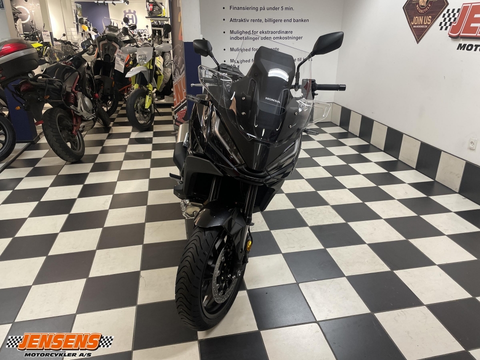 Honda NT 1100 D