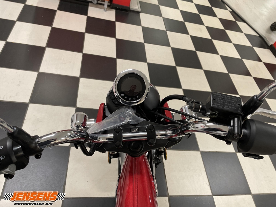 Honda ST 125 Dax