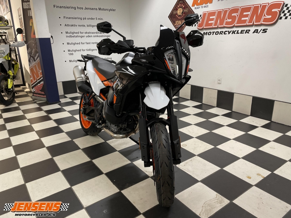 KTM 890 SMT