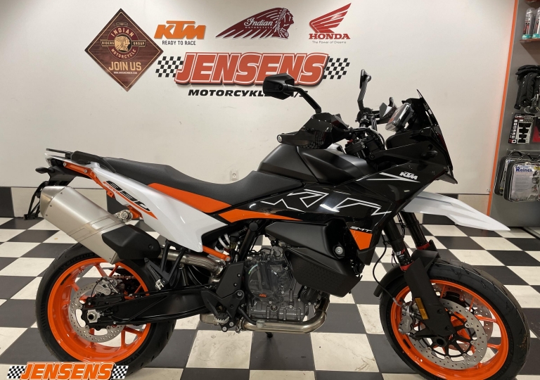 KTM 890 SMT