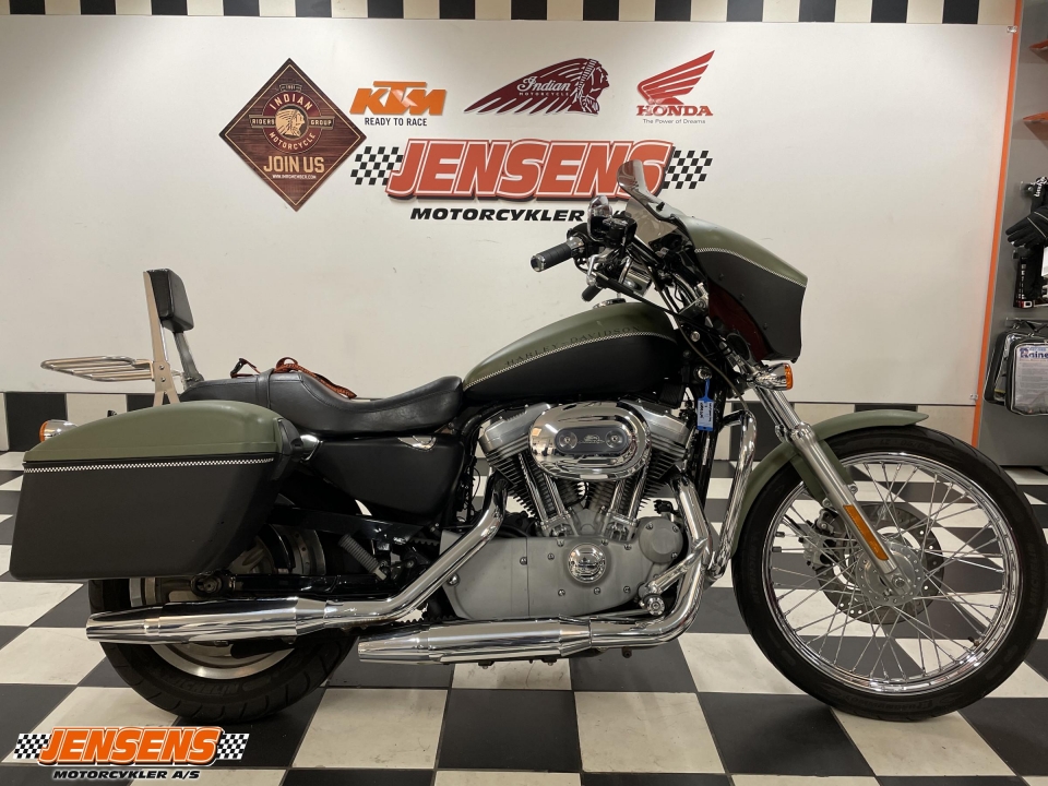 Harley-Davidson XL883 Standard