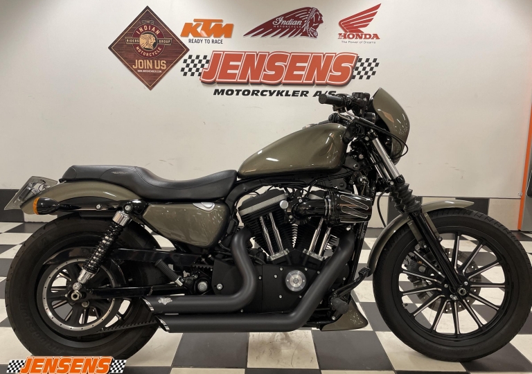 Harley-Davidson XL883N Iron 88...
