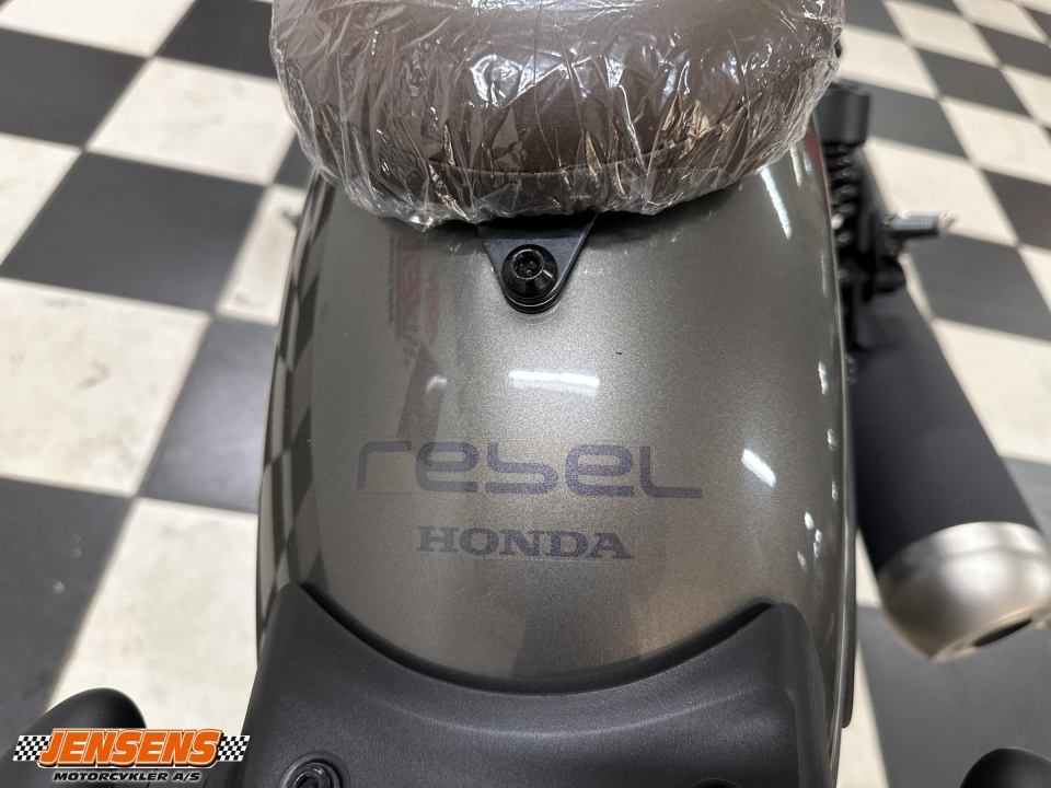Honda CMX 500 Rebel S