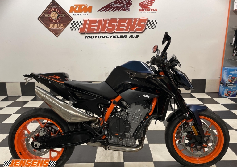 KTM 890 Duke R