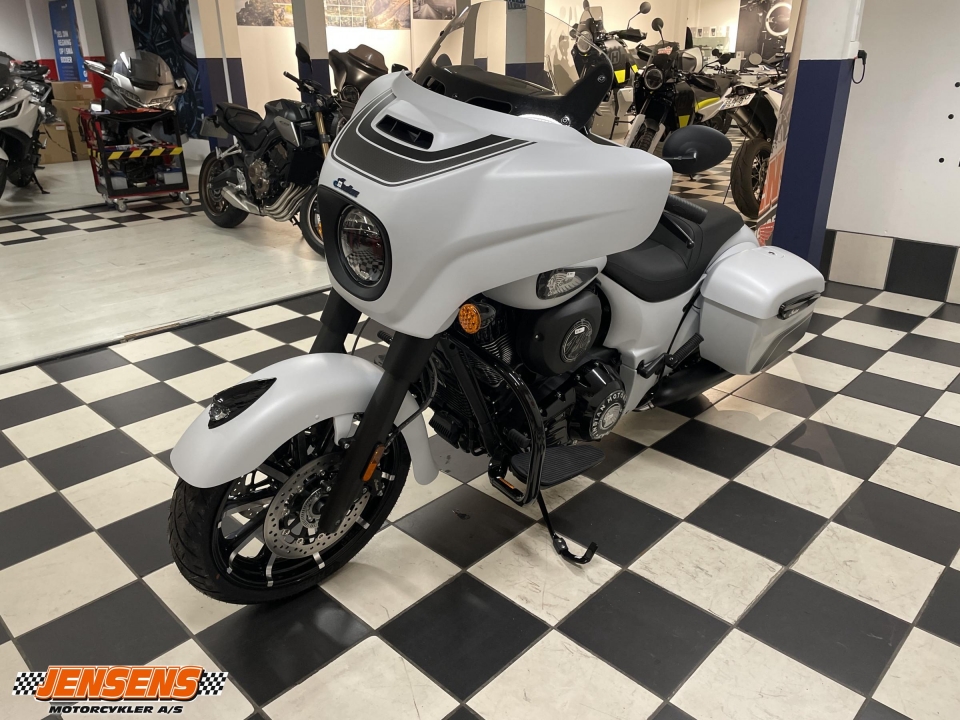 Indian Chieftain Dark Horse