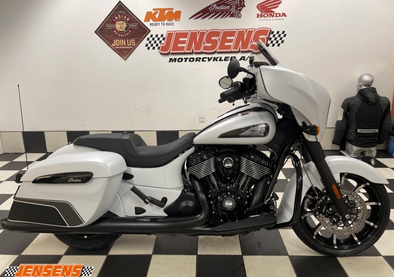 Indian Chieftain Dark Horse