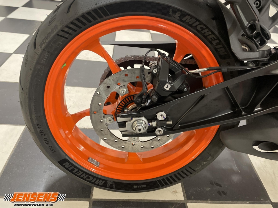 KTM 390 Duke