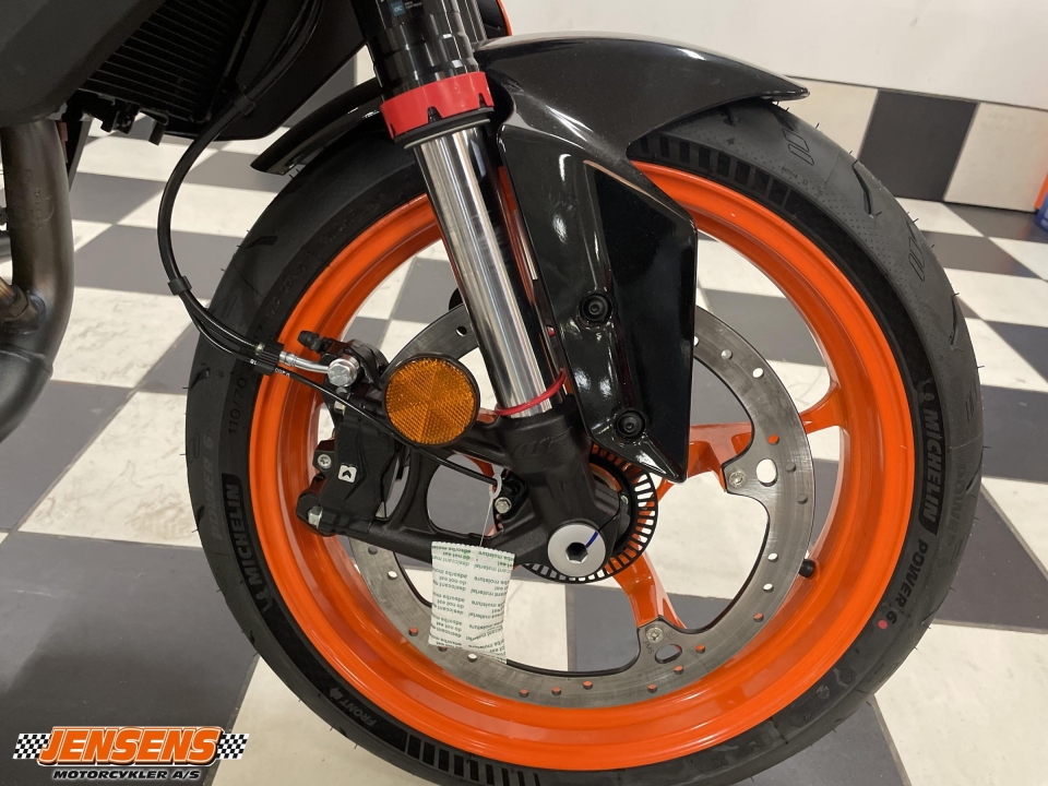 KTM 390 Duke