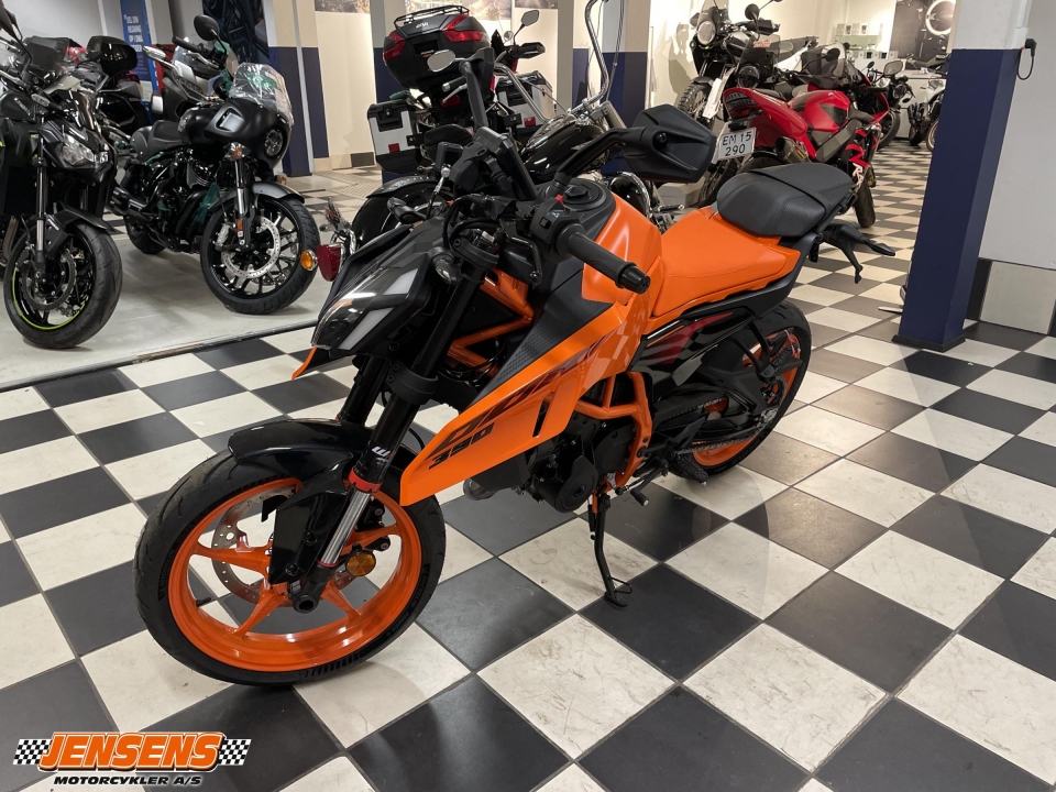 KTM 390 Duke