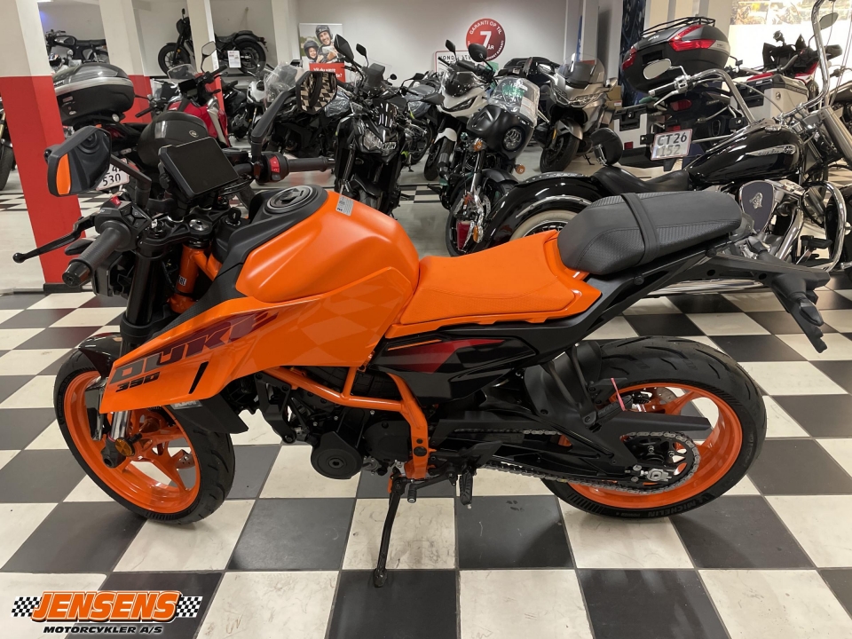 KTM 390 Duke