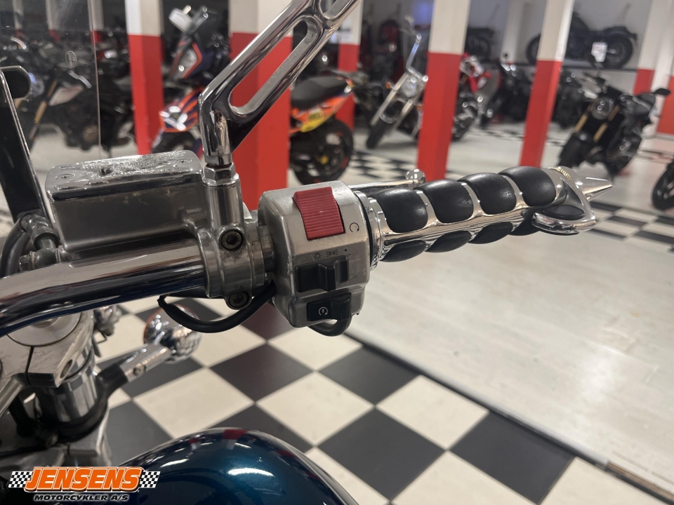 Suzuki VZ 800 Marauder