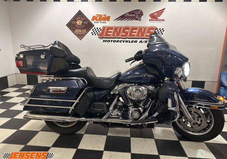 Harley-Davidson Electra Glide ...