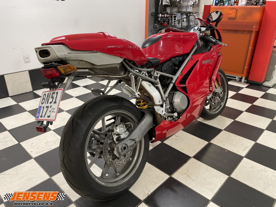 Ducati 999