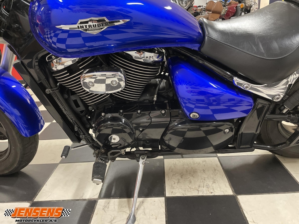 Suzuki VZ 800 Intruder