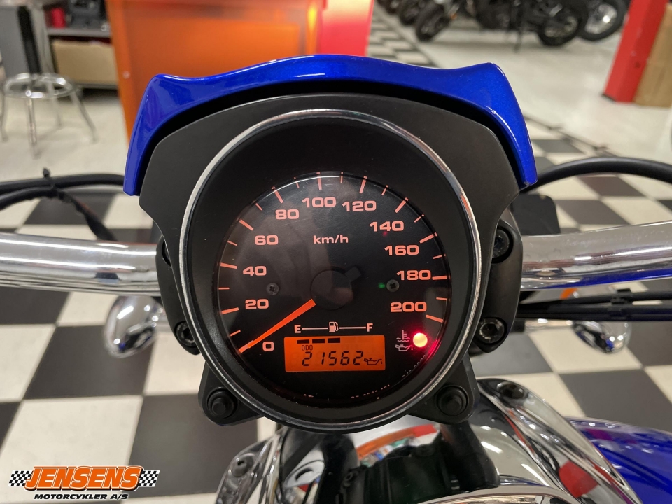 Suzuki VZ 800 Intruder