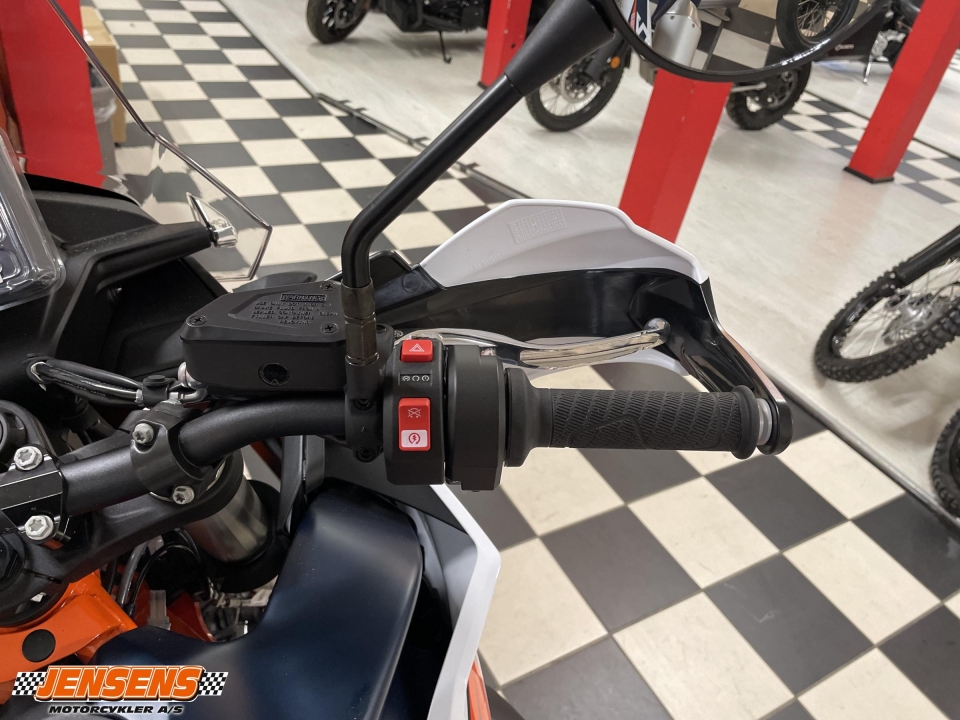 KTM 890 Adventure R