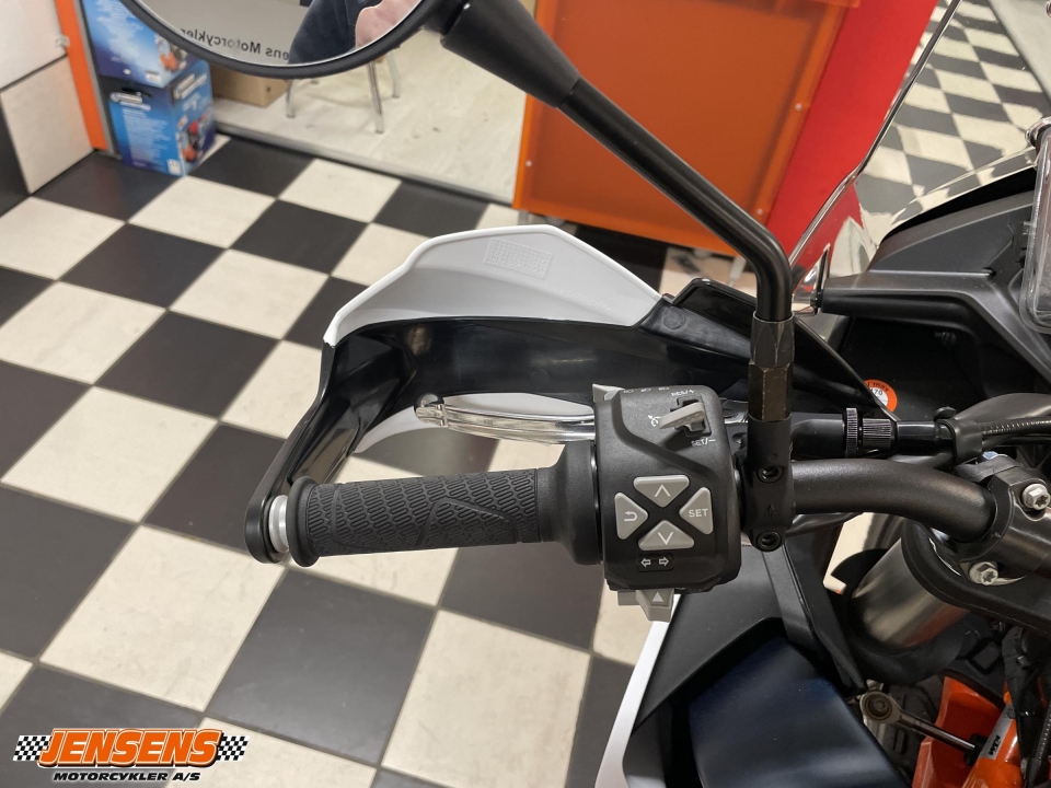 KTM 890 Adventure R
