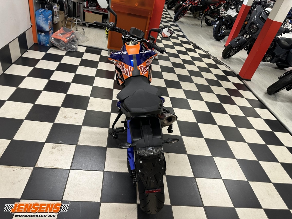 KTM 890 Duke