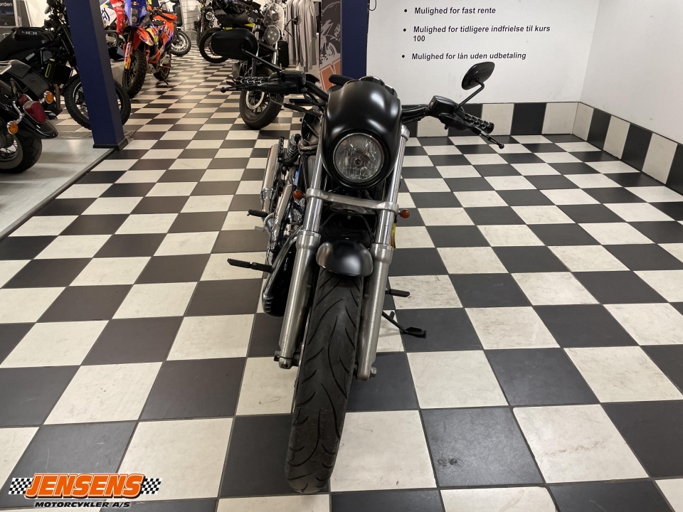 Harley-Davidson VRSCD Night Rod