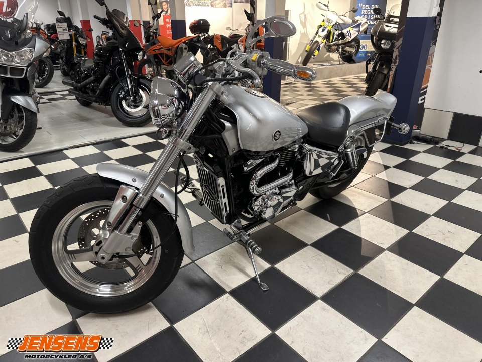 Suzuki VZ 800 Marauder