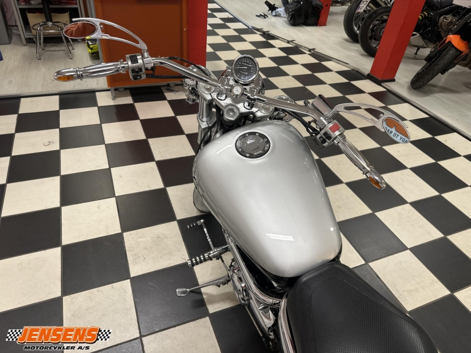 Suzuki VZ 800 Marauder
