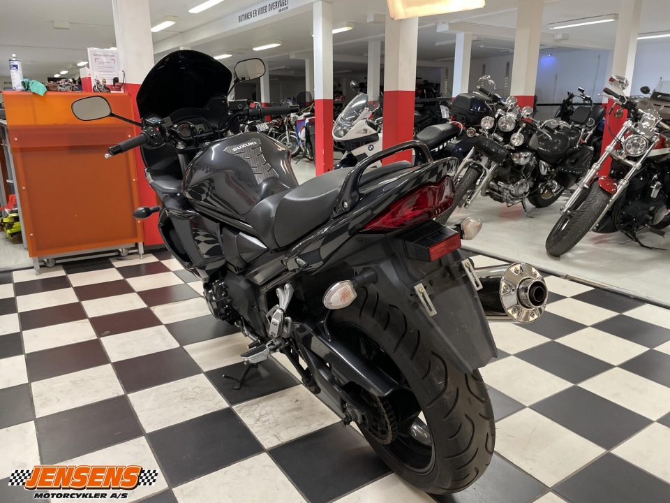 Suzuki GSX 1250 FA
