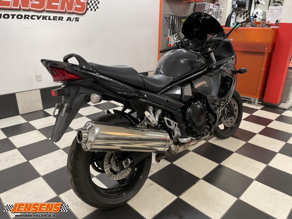 Suzuki GSX 1250 FA