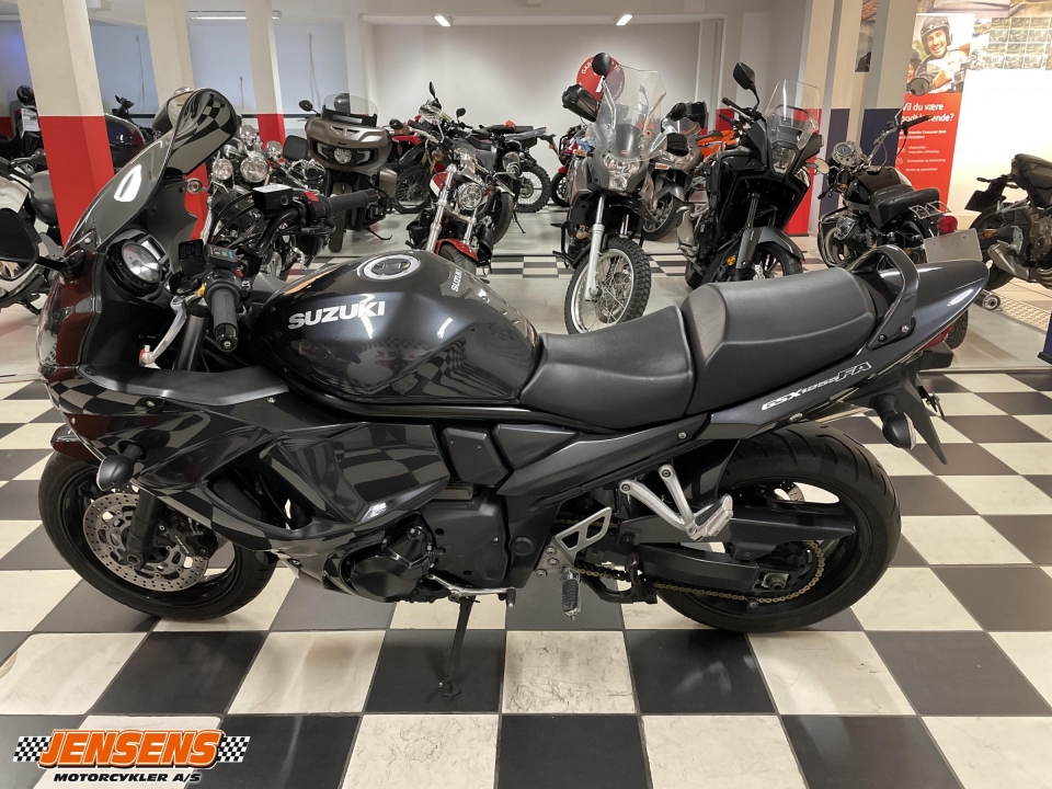 Suzuki GSX 1250 FA