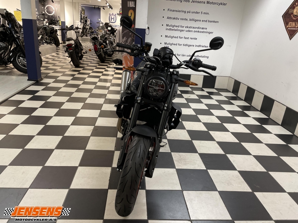 Indian FTR 1200
