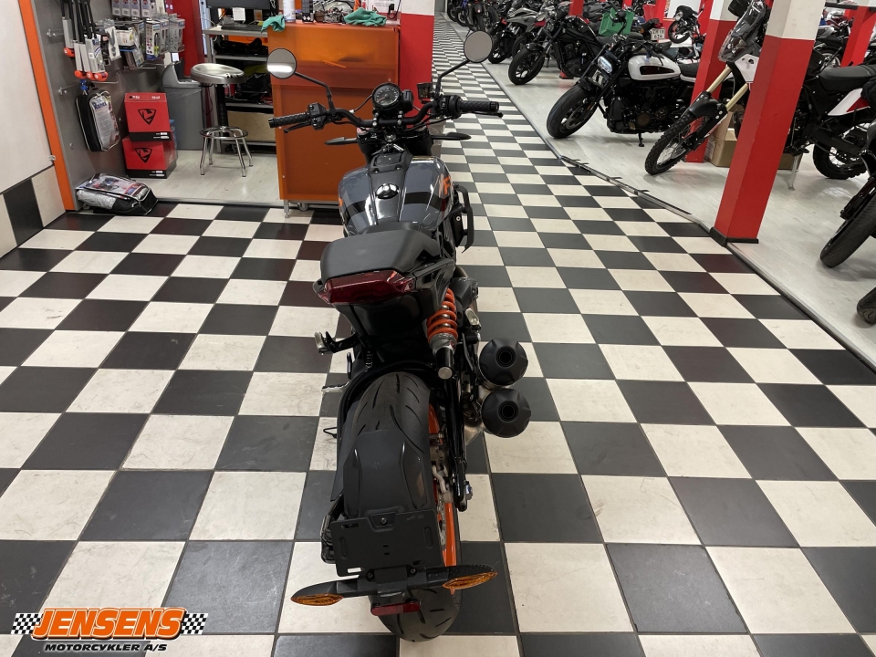 Indian FTR 1200