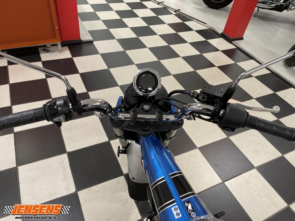 Honda ST 125 Dax