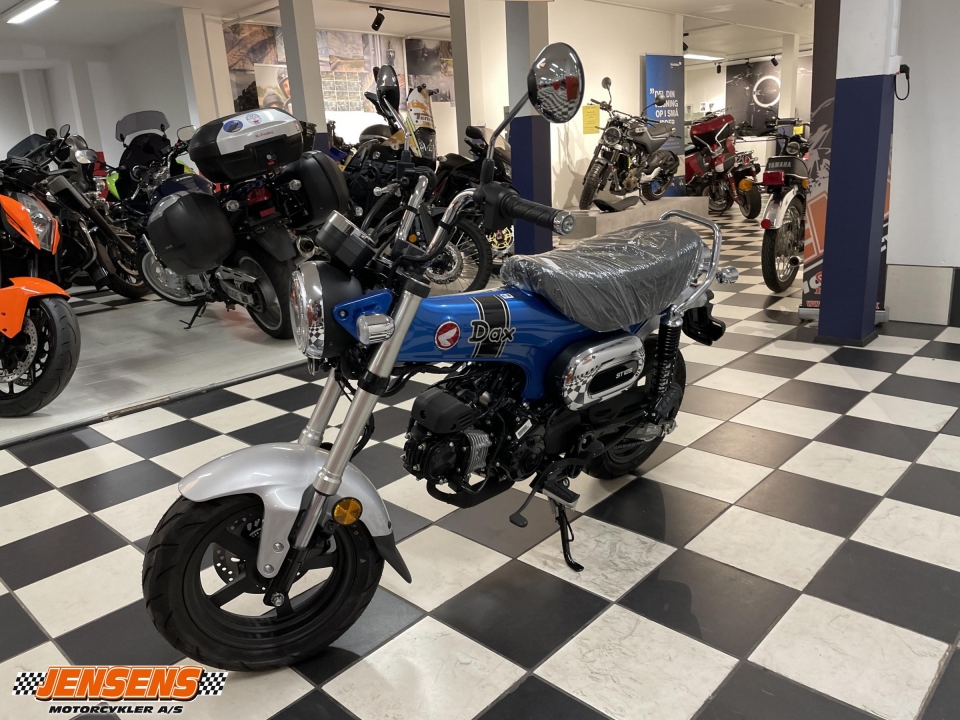Honda ST 125 Dax