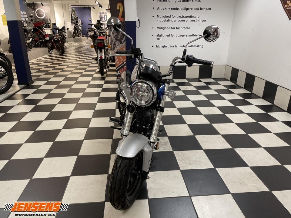 Honda ST 125 Dax