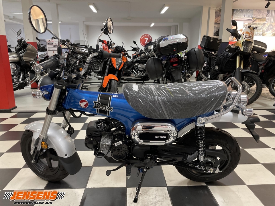 Honda ST 125 Dax