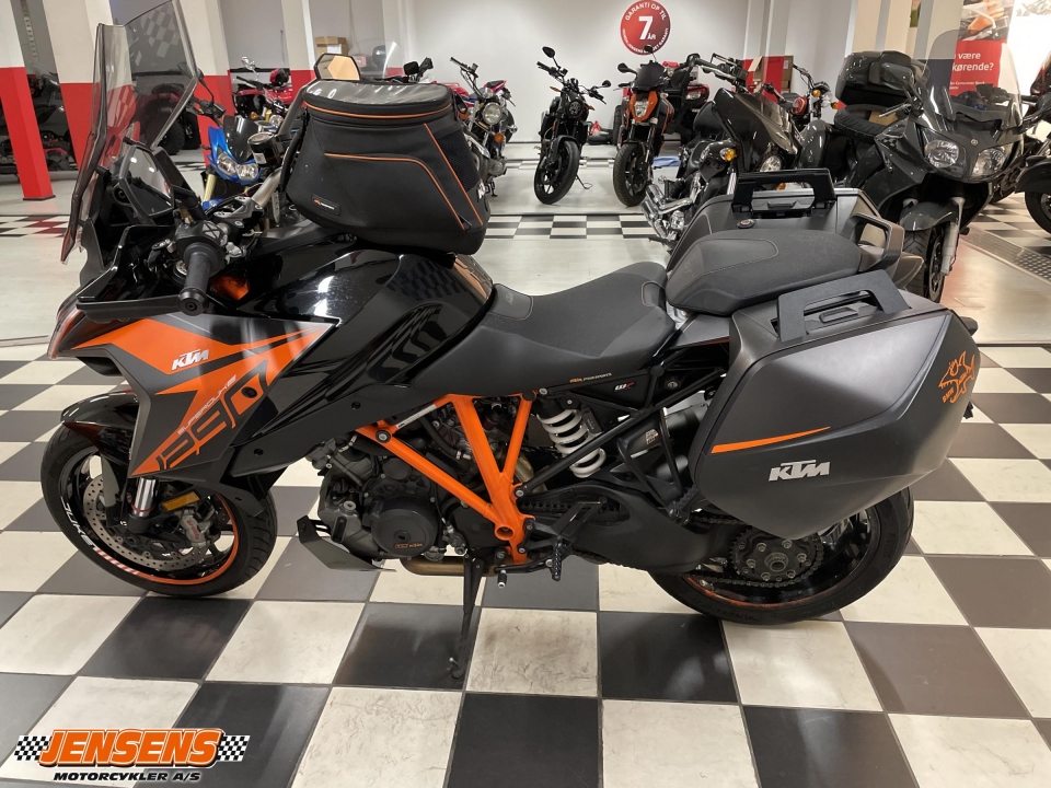 KTM 1290 Super Duke GT
