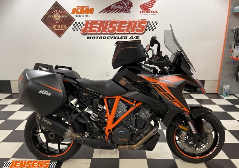 KTM 1290 Super Duke GT