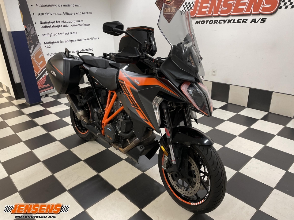 KTM 1290 Super Duke GT