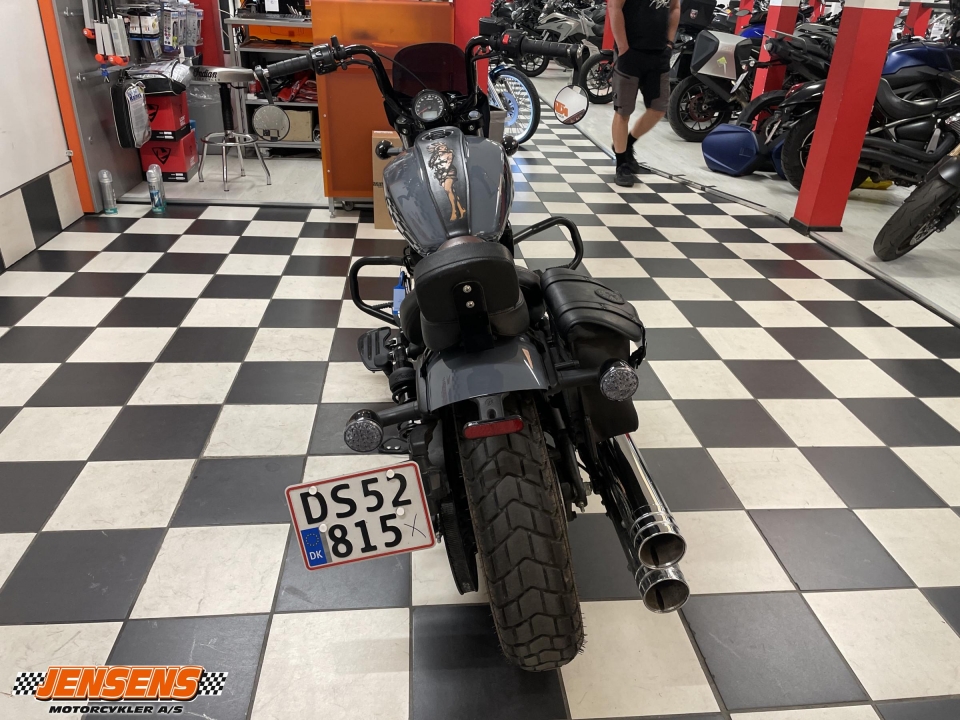 Indian Scout Bobber Twenty