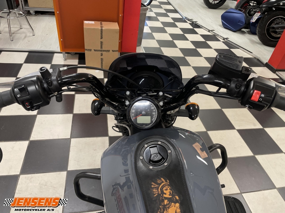 Indian Scout Bobber Twenty