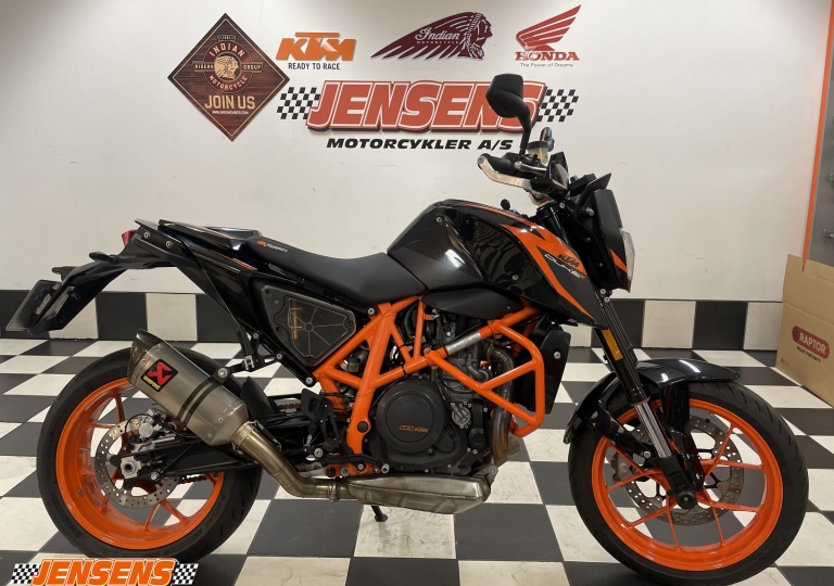 KTM 690 DUKE R