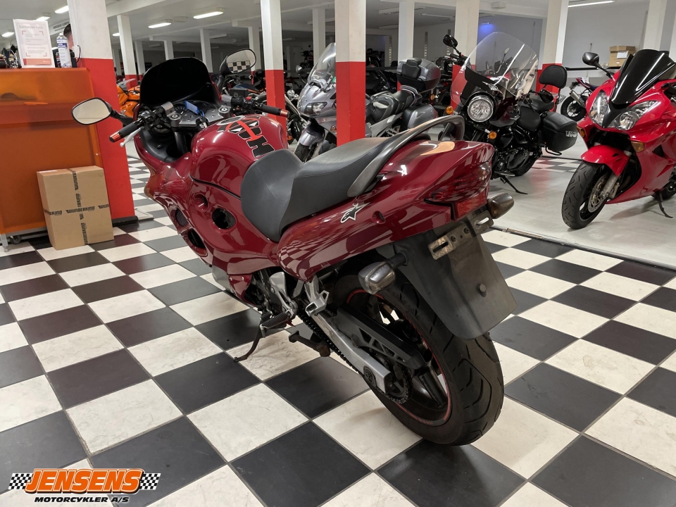 Suzuki GSX 750 F