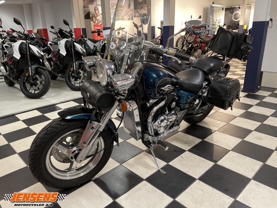 Suzuki VZ 800 Marauder