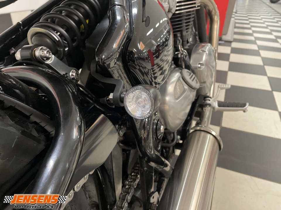 Triumph Bonneville Bobber